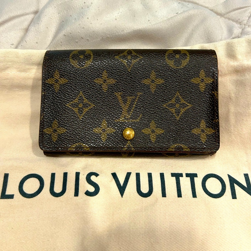 Louis Vuitton monogram canvas zip around compact wallet